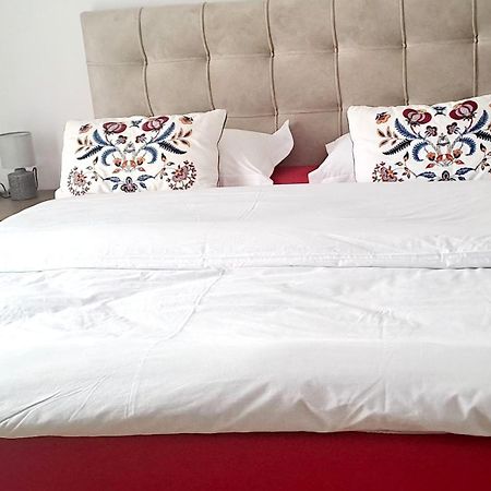 La Maisonette, Florina Center 外观 照片
